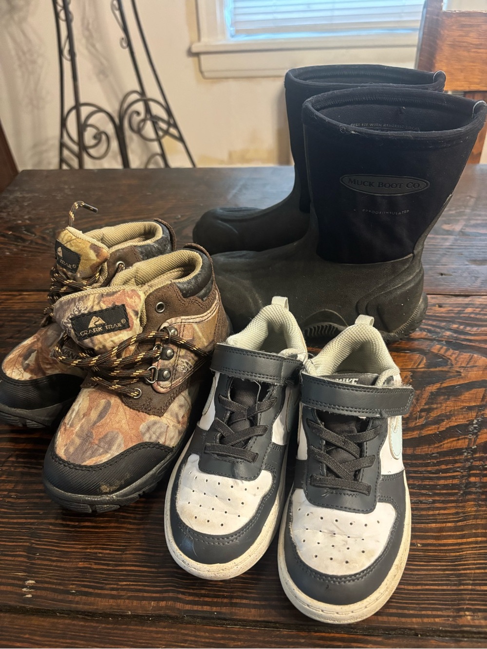 Nike Kids Black and White Velcro Low-Top Sneakers and camo boots